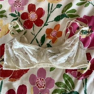 Vintage Victoria’s Secret Emma Demi cup bra